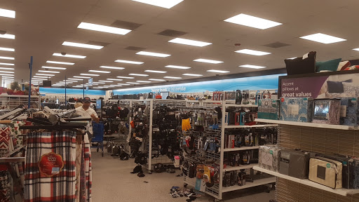 Clothing Store «Ross Dress for Less», reviews and photos, 2525 NE 10th Ct, Homestead, FL 33033, USA