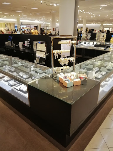 Department Store «Nordstrom Rack Springfield Town Center», reviews and photos, 6501 Springfield Mall, Springfield, VA 22150, USA