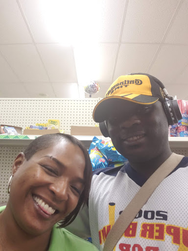 Supermarket «Walmart Neighborhood Market», reviews and photos, 2551 W Cermak Rd, Chicago, IL 60608, USA