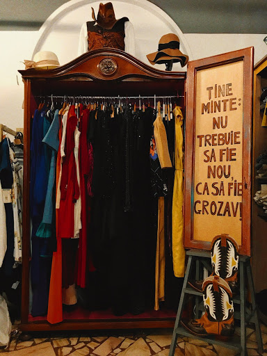 Consignatia 7 Vintage Shop