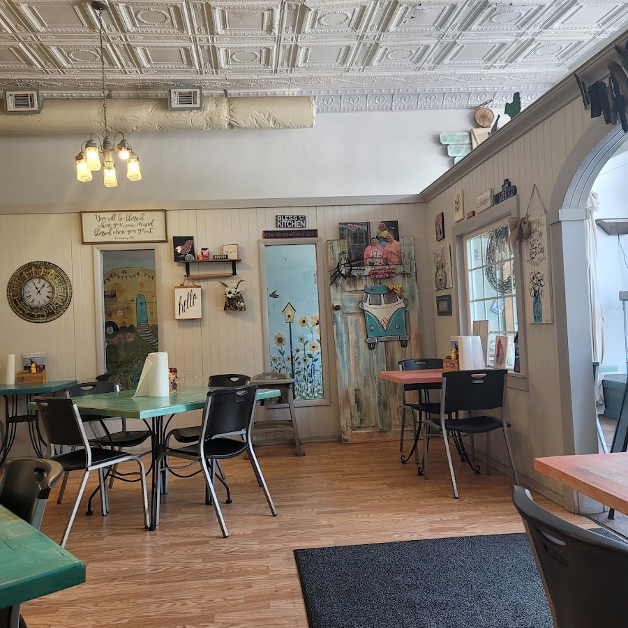 Miss Amber’s Cafe