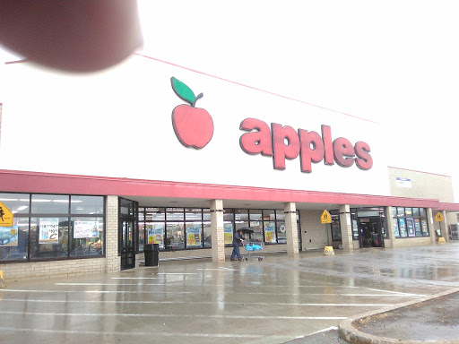 Grocery Store «Apples», reviews and photos, 400 Sheffield Center, Lorain, OH 44055, USA
