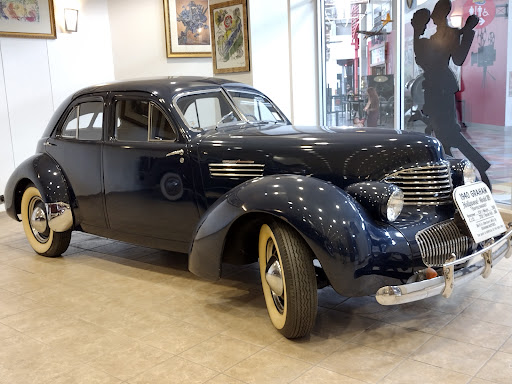 Shopping Mall «Orlando Outlet Marketplace», reviews and photos, 5269 International Dr, Orlando, FL 32819, USA