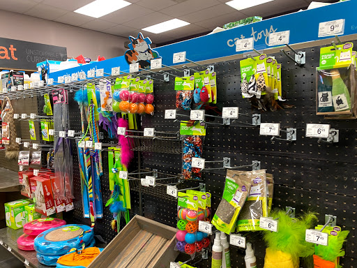 Pet Supply Store «Unleashed by Petco», reviews and photos, 520 S 23rd St, Philadelphia, PA 19146, USA