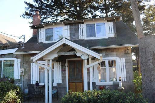Tourist Attraction «Haystack Rock», reviews and photos, US-101, Cannon Beach, OR 97110, USA