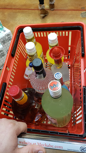 Liquor Store «Mecklenburg County ABC Store #01», reviews and photos, 4706 N Tryon St, Charlotte, NC 28213, USA