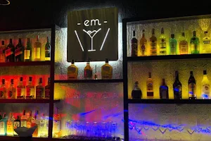 Em Bar image