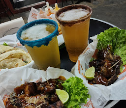 Las Alitas de la 20T photo