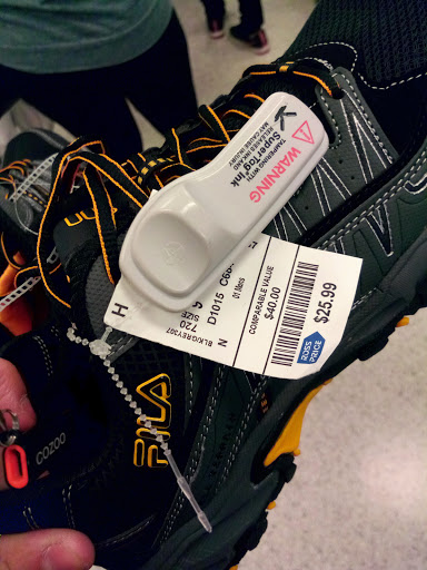 Clothing Store «Ross Dress for Less», reviews and photos, 241 N Glendale Ave, Glendale, CA 91206, USA