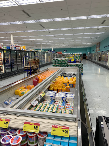 Grocery Store «Family Fare Supermarket», reviews and photos, 7402 N 30th St, Omaha, NE 68112, USA