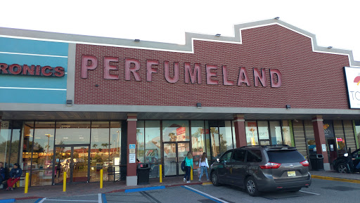 Shopping Mall «Orlando Outlet Marketplace», reviews and photos, 5269 International Dr, Orlando, FL 32819, USA