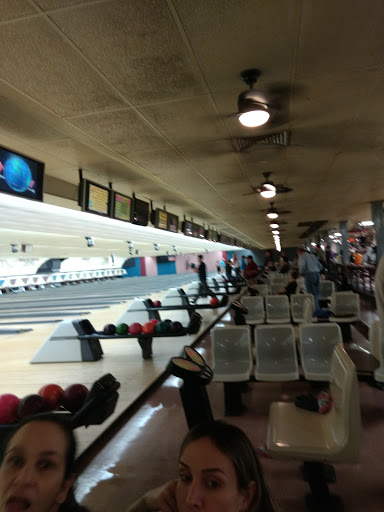 Bowling Alley «Trindle Bowl», reviews and photos, 4695 E Trindle Rd, Mechanicsburg, PA 17050, USA