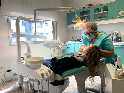 Sarandí Odontología Integral, Ortodoncia e Implantes