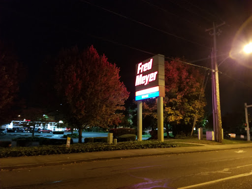 Grocery Store «Fred Meyer», reviews and photos, 801 Auburn Way N, Auburn, WA 98002, USA