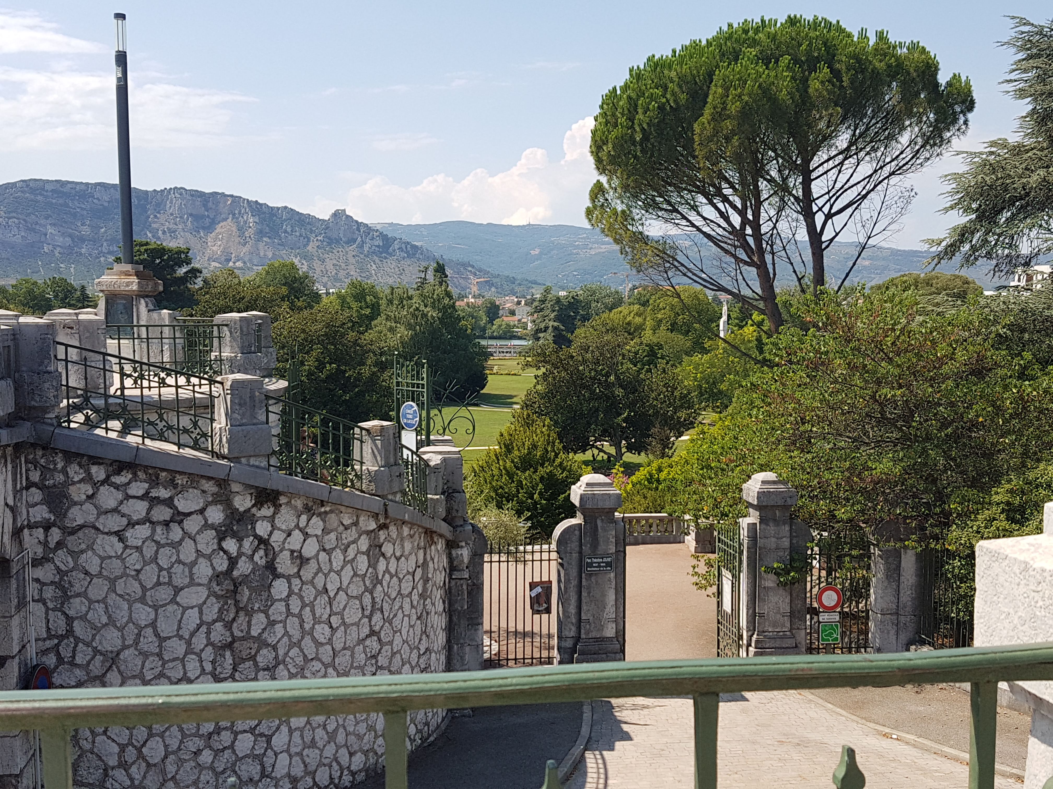 Photo n° 30 de l'avis de Yvette.Y fait le 31/07/2018 à 19:49