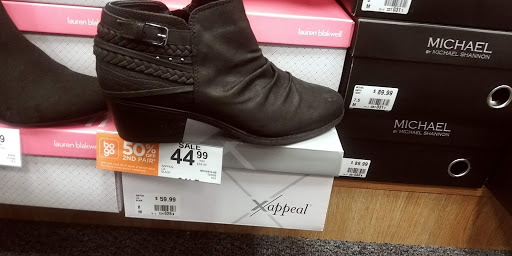 Shoe Store «Rack Room Shoes», reviews and photos, 3551 Jefferson Davis Hwy, Alexandria, VA 22305, USA