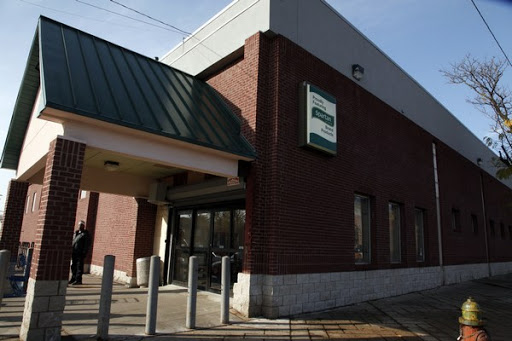 Old Redford Food Center, 21673 Grand River Ave, Detroit, MI 48219, USA, 