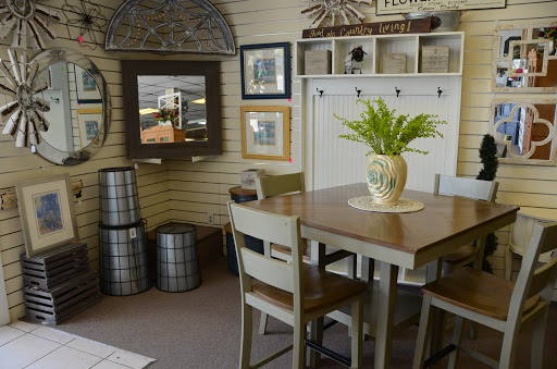 Consignment Shop «The Junkery», reviews and photos, 1221 Broadway Ave, Bowling Green, KY 42104, USA