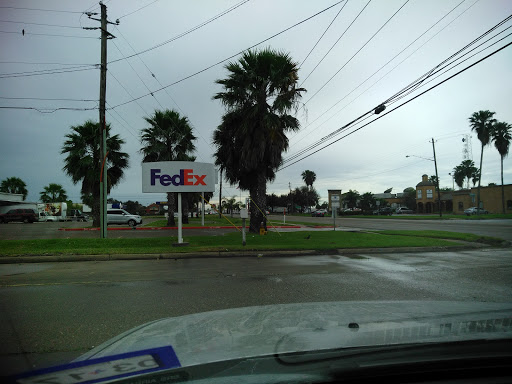 Shipping and Mailing Service «FedEx Ship Center», reviews and photos, 902 N Jackson Rd, Pharr, TX 78577, USA