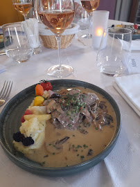 Blanquette de veau du Restaurant gastronomique Auberge Fleurie à Châlonvillars - n°6