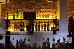 CasaBlanca Bar & Music image