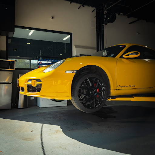 HOUSE Automotive image