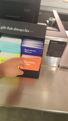 Shoe Store «Aldo Shoes», reviews and photos, 751 Collins Ave, Miami Beach, FL 33139, USA