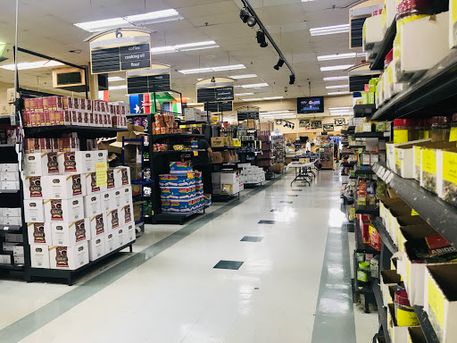 Grocery Store «Halal Import Food Market», reviews and photos, 701 E Pioneer Pkwy, Arlington, TX 76010, USA