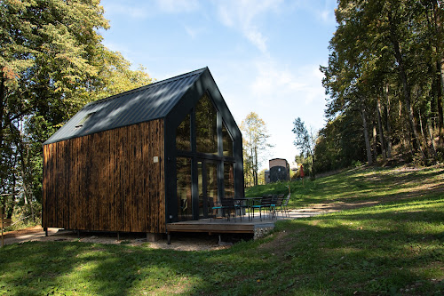 Refuge Insolite en Bugey - Location Nuit Insolite, Spa privatif, Célébrations/privatisation du domaine, Stages & séminaires à Plateau d'Hauteville