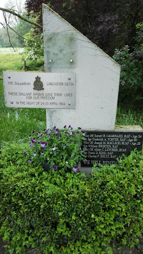 RAF Monument: Lancaster DS734 - Museum