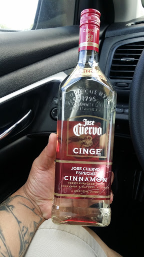 Beer Store «Holiday Wine & Liquor», reviews and photos, 809 S Commerce St, Harlingen, TX 78550, USA