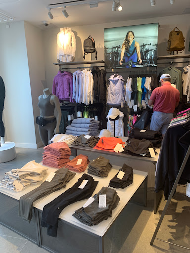 Sportswear Store «lululemon», reviews and photos, 91 Main St, Westport, CT 06880, USA