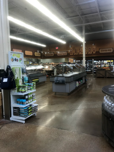 Grocery Store «Fresh Thyme Farmers Market- W. Des Moines», reviews and photos, 2900 University Ave, West Des Moines, IA 50266, USA