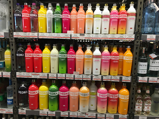 Liquor Store «Wine & Liquor Superstore», reviews and photos, 815 Hutchinson River Pkwy, Bronx, NY 10465, USA