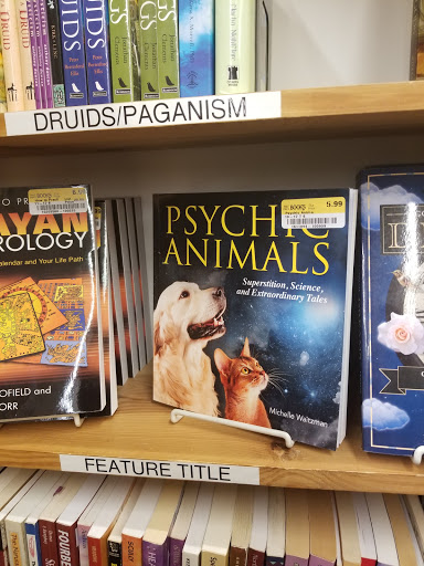 Book Store «Half Price Books», reviews and photos, 31 Orland Square Dr, Orland Park, IL 60462, USA