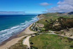 Foto de Ocean Beach apoiado por penhascos