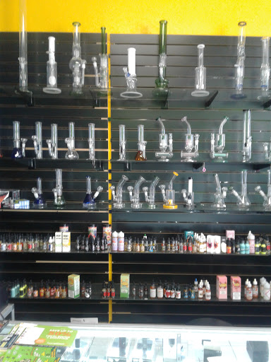 Tobacco Shop «Illusions Smoke Shop», reviews and photos, 1101 W Lincoln Ave #175, Anaheim, CA 92805, USA