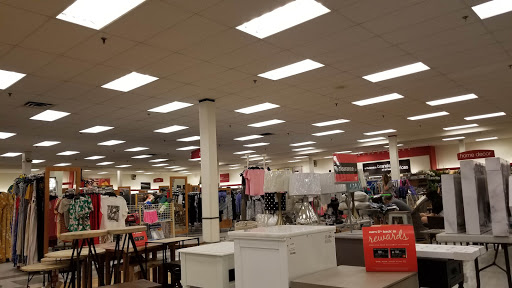 Department Store «T.J. Maxx», reviews and photos, 154 Rt. 9 - Rd 3, Englishtown, NJ 07726, USA