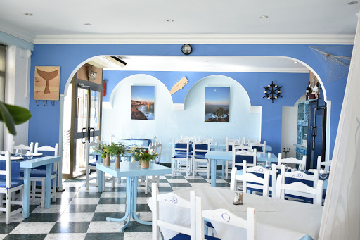 Restaurante Bar Mediterráneo - Urb. Adelfas Playa, 194B, 29790 Benajarafe, Málaga