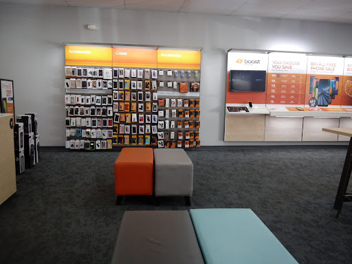 Cell Phone Store «Boost Mobile», reviews and photos, 33 W Main St, Vernon, CT 06066, USA