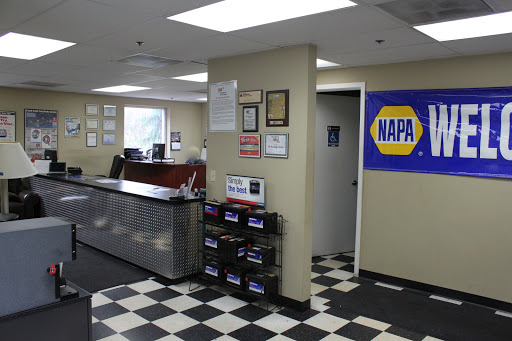 Auto Repair Shop «AA Auto Service Center», reviews and photos, 8004 Avondale Way NE, Redmond, WA 98052, USA