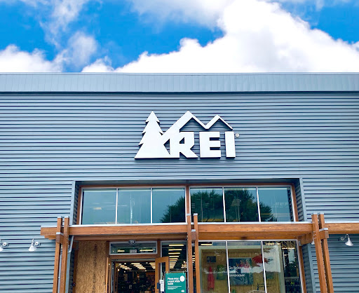 Camping Store «REI», reviews and photos, 7531 North Point Pkwy, Alpharetta, GA 30022, USA
