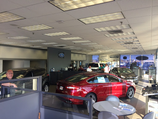 Ford Dealer «Roberts Motors», reviews and photos, 4350 N Alby St, Alton, IL 62002, USA