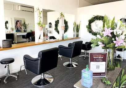 The Hair Lounge On Bourbong