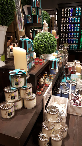 Beauty Supply Store «Bath & Body Works», reviews and photos, 275 Pavilion Pkwy, Fayetteville, GA 30214, USA