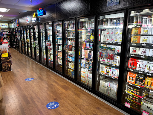 Liquor Store «Hillsboro Liquor Store», reviews and photos, 2055 SE Tualatin Valley Hwy #14, Hillsboro, OR 97123, USA