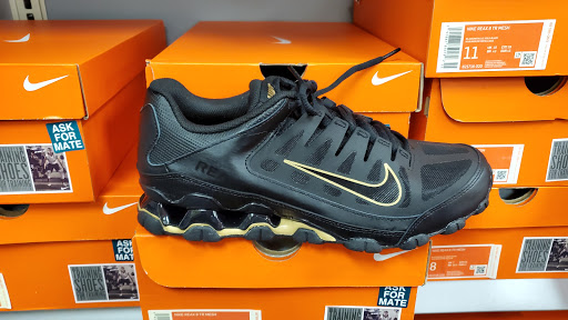 Shoe Store «Shoe Carnival», reviews and photos, 2350 S Parker Rd, Denver, CO 80231, USA