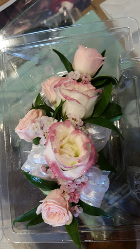 Florist «Dave Eng Flowers», reviews and photos, 136 1/2 Derby St, Salem, MA 01970, USA