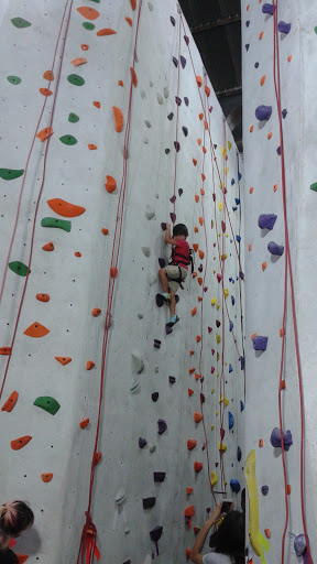 Rock Climbing Gym «The Stronghold Climbing Gym», reviews and photos, 650 S Avenue 21, Los Angeles, CA 90031, USA