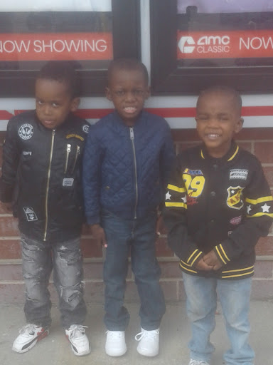 Movie Theater «AMC Classic Galewood Crossings 14», reviews and photos, 5530 W Homer St, Chicago, IL 60639, USA